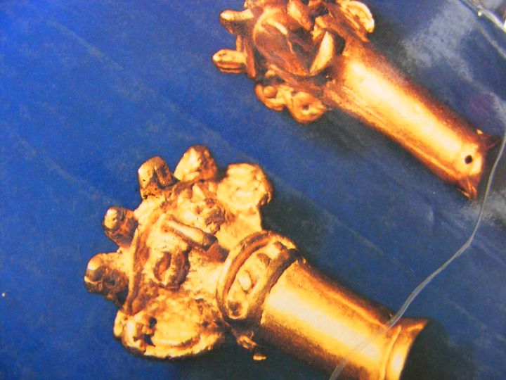 biblioteca 121 copy.jpg